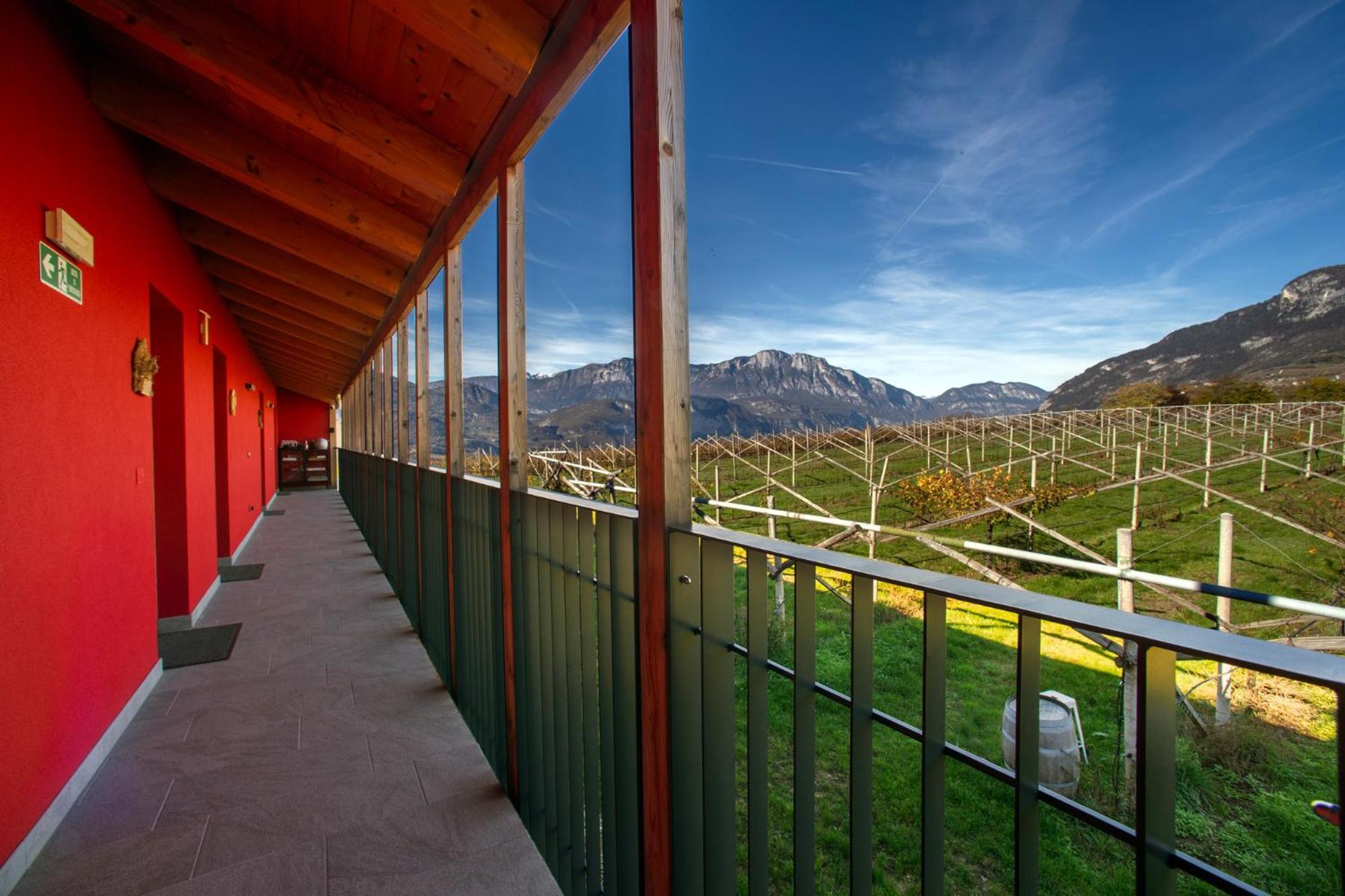 8 Grappoli Agritur Vila Trento Exterior foto